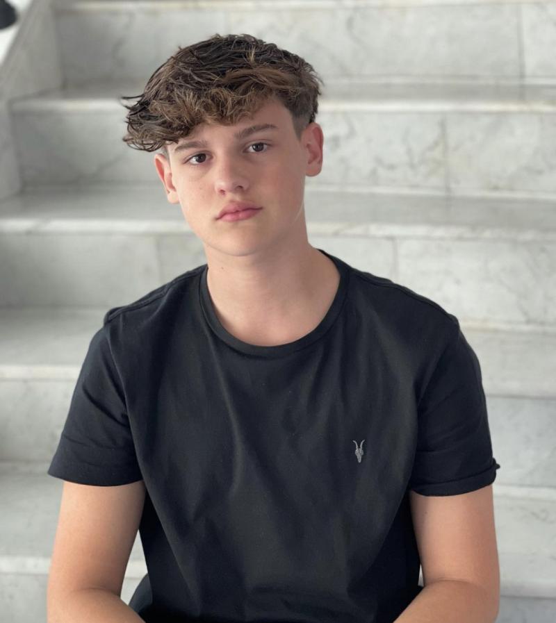 Bautista Vicuña se hace viral al bailar canción del cantante Jordan 23