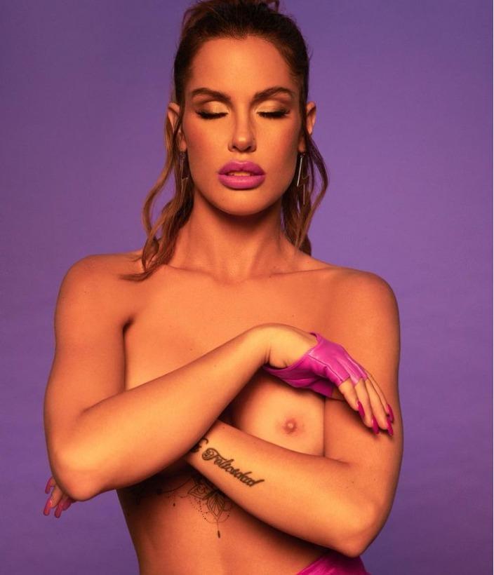 El desnudo de Gala Caldirola