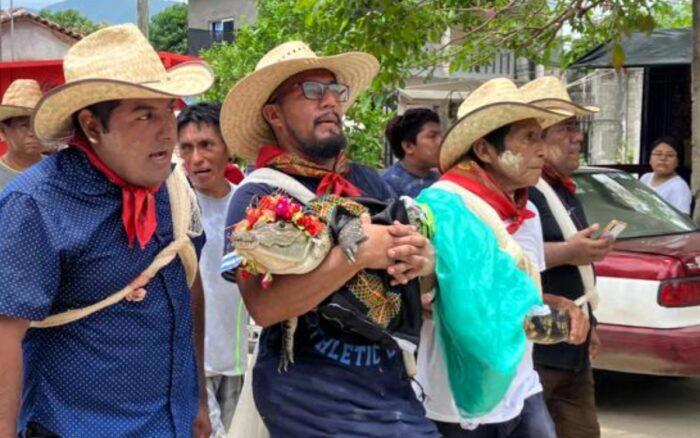 Casamiento entre alcalde mexicano y un caimán