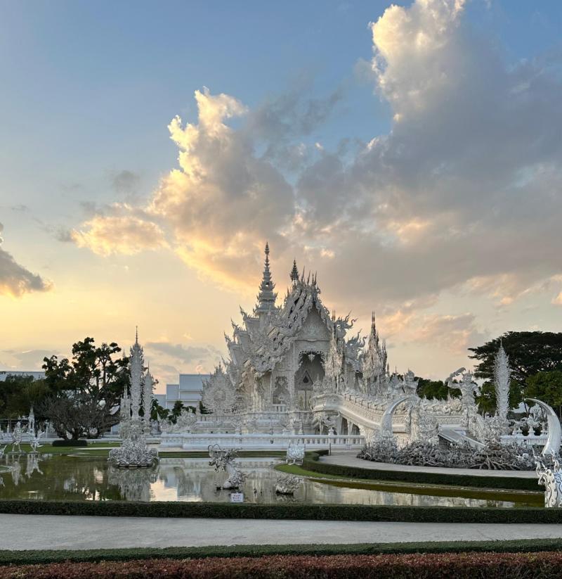 Wat Rong Khun - White Temple