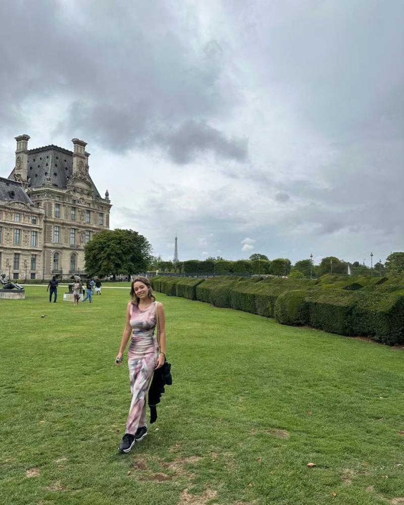 Martina Araneda mostró sus vacaciones en París