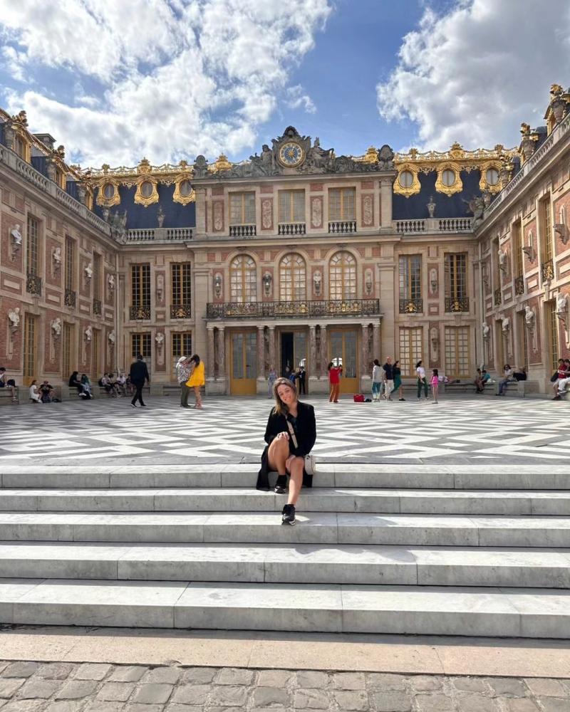 Martina Araneda mostró sus vacaciones en París