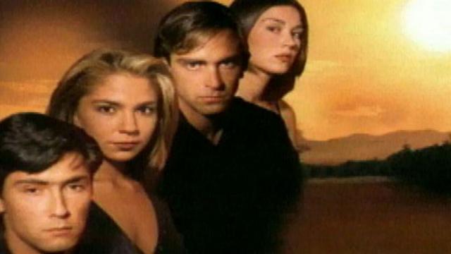 Claudia Conserva y Paulina Urrutia fueron parte de la teleserie "Fuera de Control"