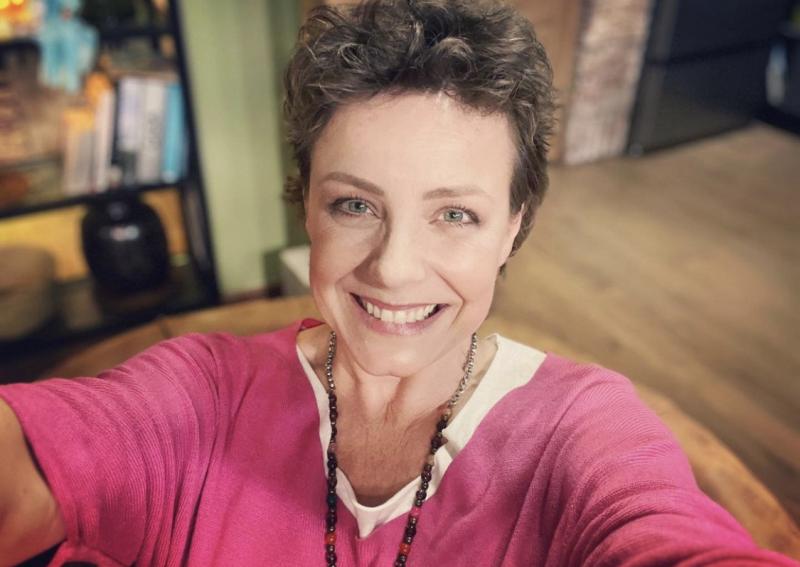 Claudia Conserva rompe a llorar en pleno programa