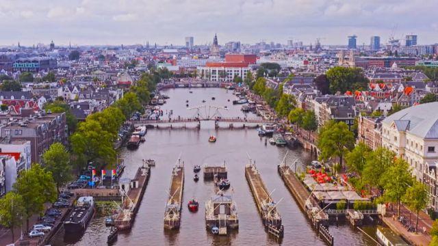 Ámsterdam, la capital de los Países Bajos.