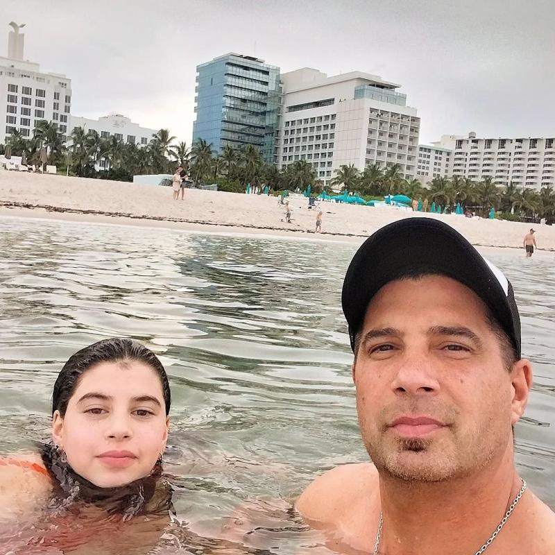 Mario Velasco y su hija Julieta