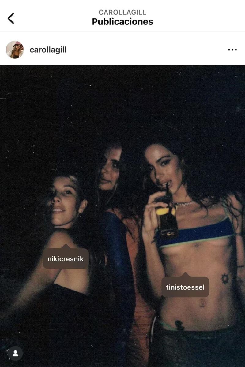 Tini Stoessel y sus amigas