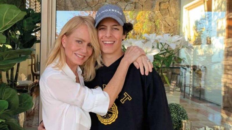 Cecilia Bolocco y su hijo Máximo