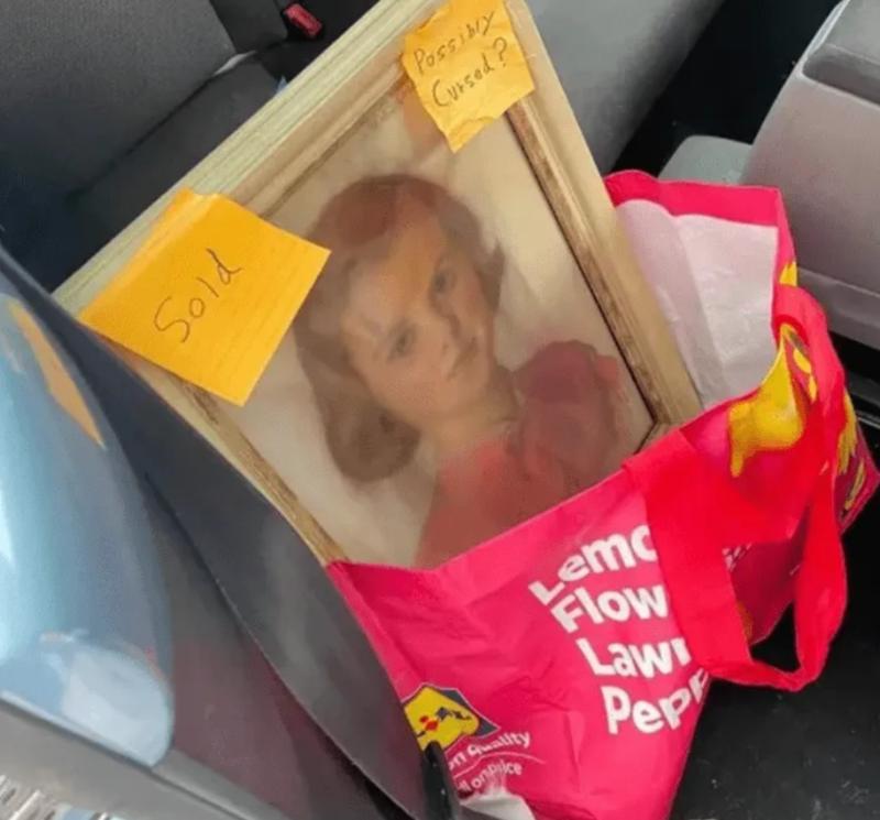 Cuadro de niña "poseído"