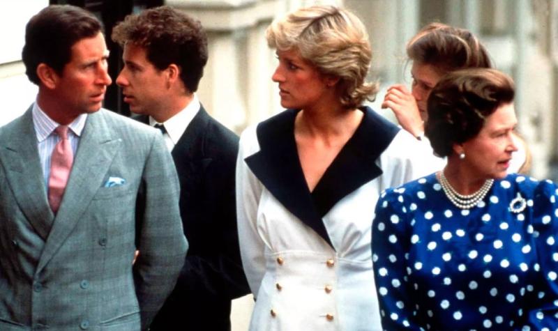 Princesa Diana, Carlos y la Reina Isabel