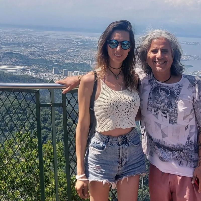 Pablo Herrera conoció el 2021 a Karoll Román, su polola