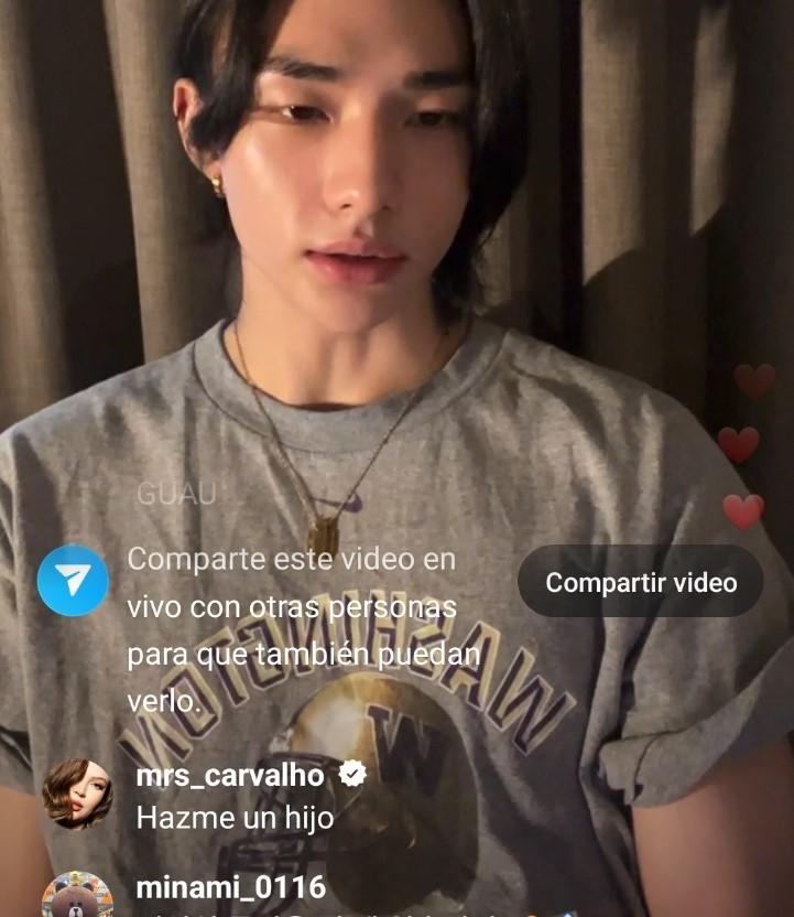 Comentario de Michelle Carvalho a Hyunjin