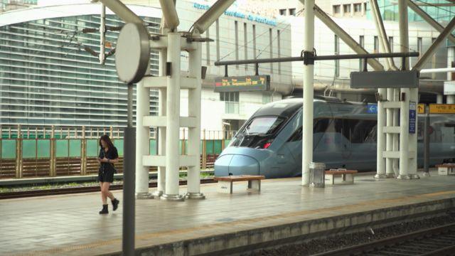 Impresionante sistema de transporte público en Seúl, que integra bus, metro, taxi y bicicletas.