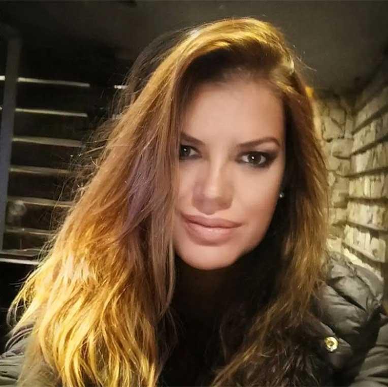 Yulissa del Pino destacó como modelo y conductora de TV