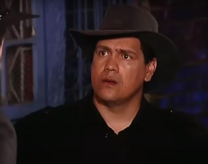 Herbert King como Herzog en Pasión de Gavilanes