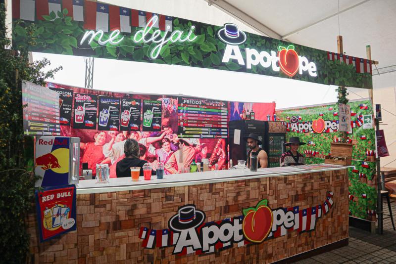 Los nombres de fondas más originales estas Fiestas Patrias - Agencia Uno