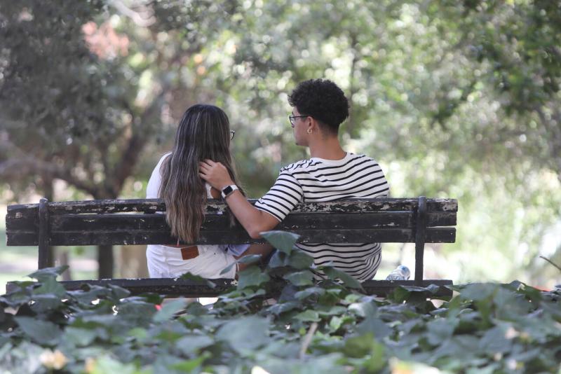 ¿Los opuestos se atraen?: Revisa lo que dice un estudio científico - Agencia Uno