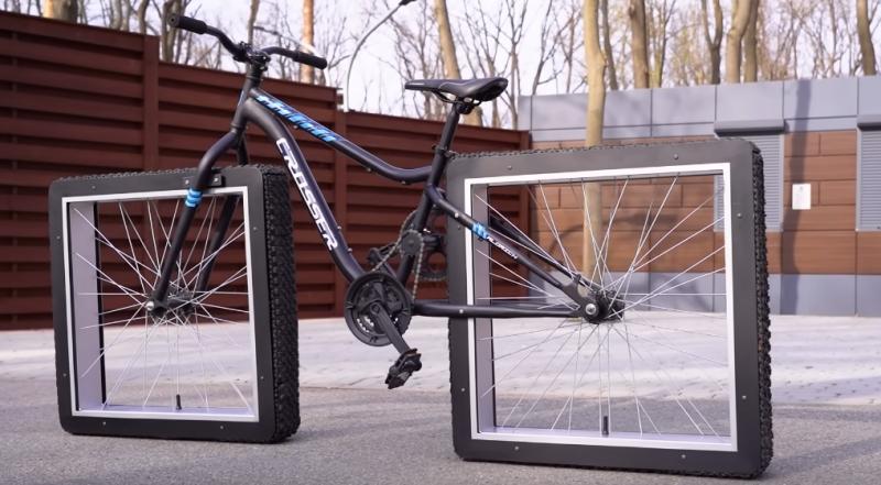 Ingeniero crea bicicleta con ruedas cuadradas