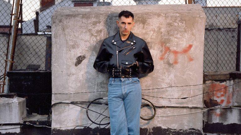 Alex Anwandter presentó su disco “El diablo en el cuerpo” ante un repleto Teatro Caupolicán