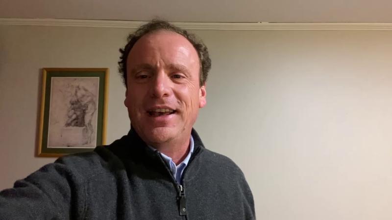 El único hijo de Gloria Simonetti es sacerdote