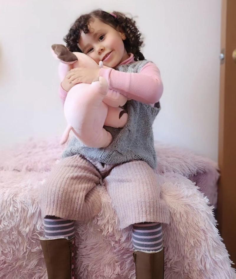 Yamna Lobos - Instagram