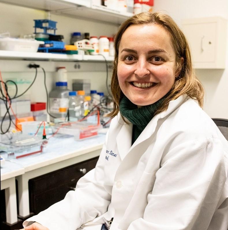 Doctora María Casanova-Acebes