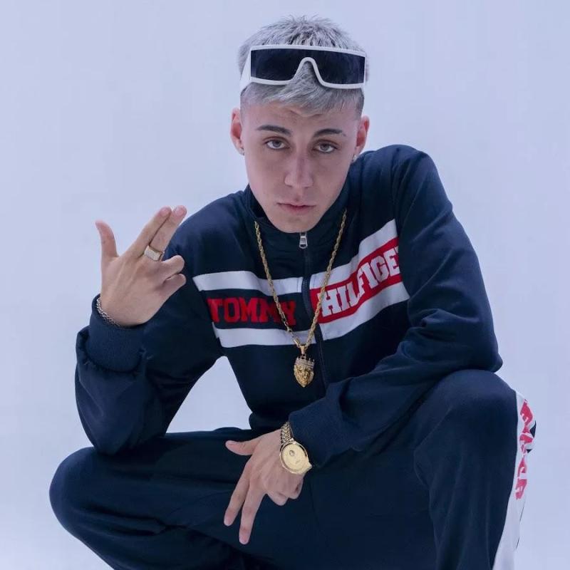 Nickoog genera preocupación con sus mensajes