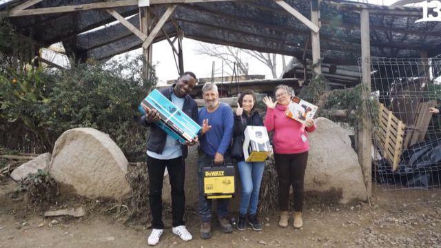 Desafío Levantemos Chile tiene como filosofía ayudar a la comunidad a volverse a ponerse de pie.