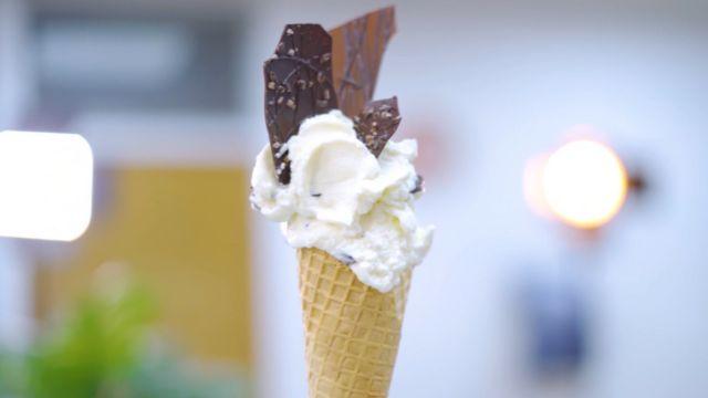 "El Gelatero" preparó una receta típica italiana: Fior di latte.