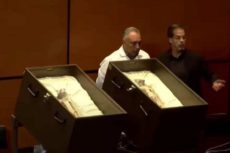 Supuestas momias extraterrestres de Nazca