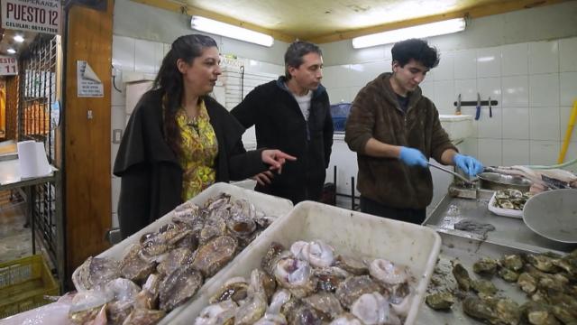 Desayuno de campeones típico de Chiloé: ostras con borde negro.