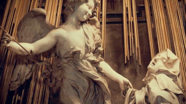 Escultura “Éxtasis de Santa Teresa” (ubicada en la Iglesia de Santa María de la Victoria).