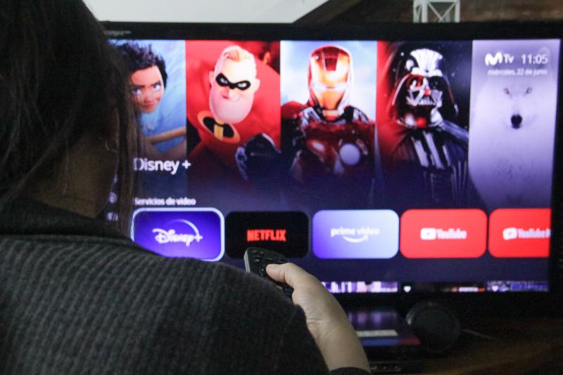 Disney+ se suma a Netflix: Restringirá cuentas compartidas - Agencia Uno