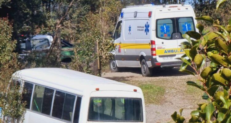 Tragedia en Dalcahue: hombre muere aplastado por minibús que reparaba - Agencia Uno