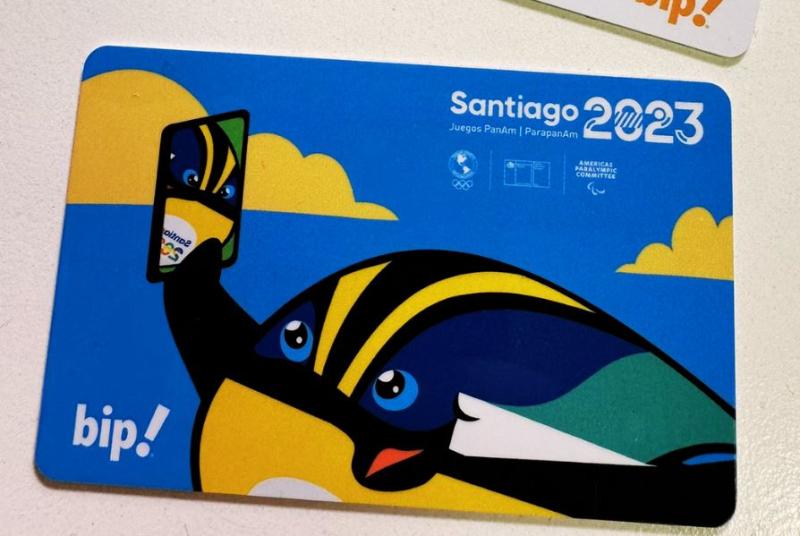 Locura por Fiu: Metro de Santiago estrena nuevos diseños de tarjetas Bip!