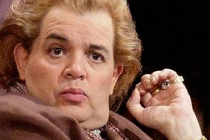 Gonzalo Cáceres con antiguo look