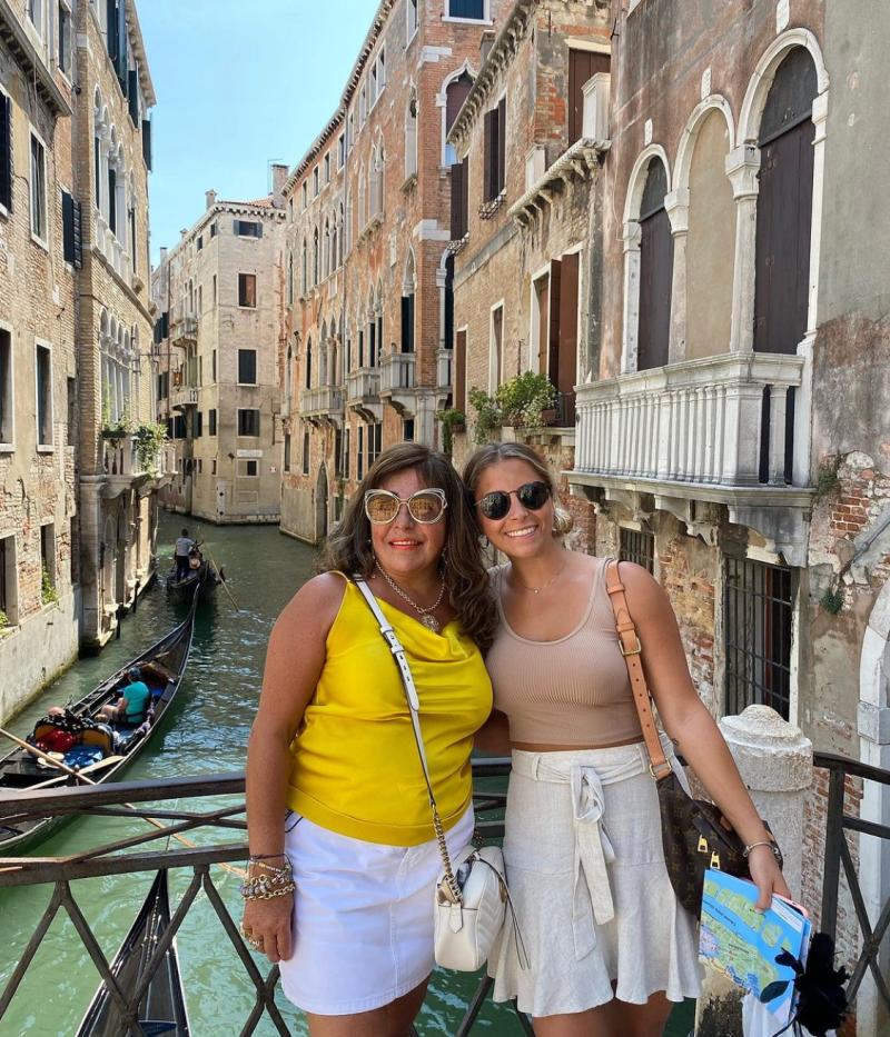 Helhue Sukni y su hija Widad