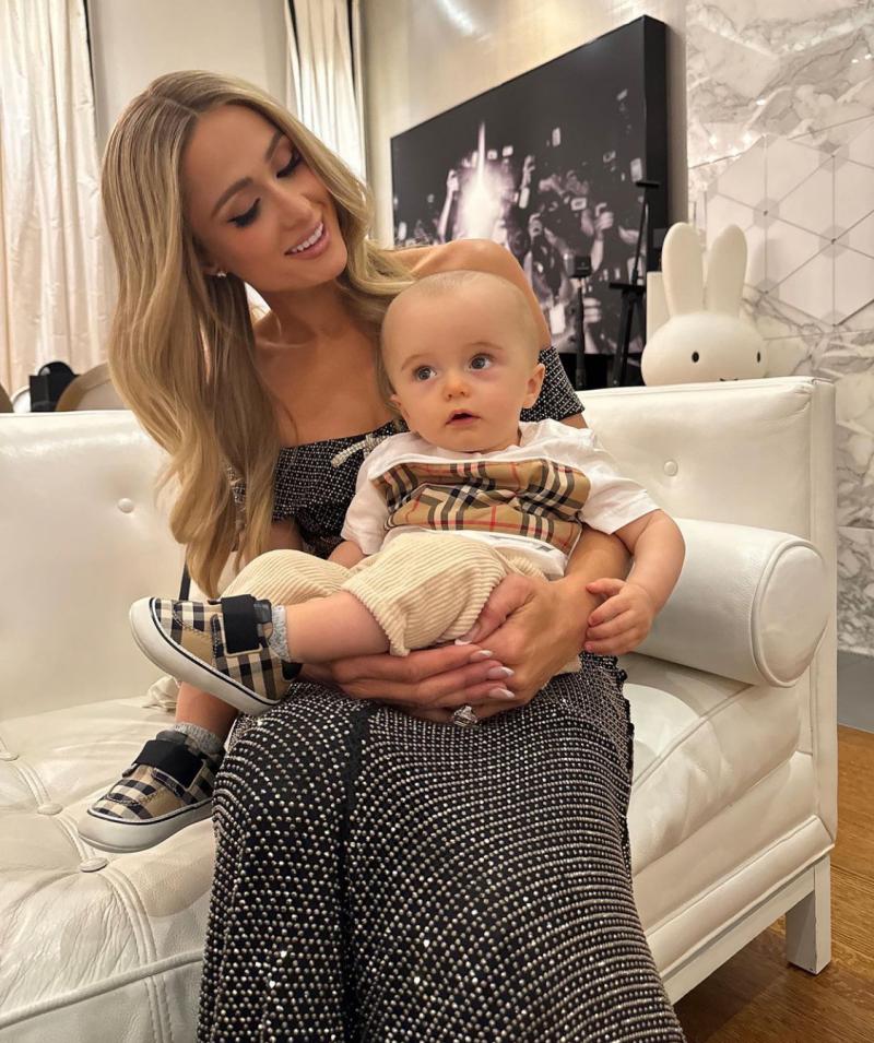 Paris Hilton - Instagram