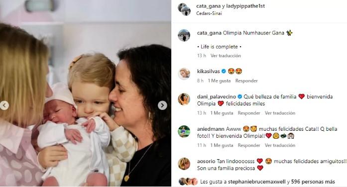 Vivi Kreutzberger celebra la llegada de su nieta. Fuente: Página 7