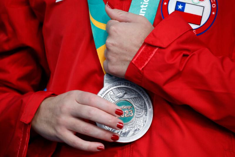 ¿De qué están hechas las medallas de Santiago 2023? / Photosport