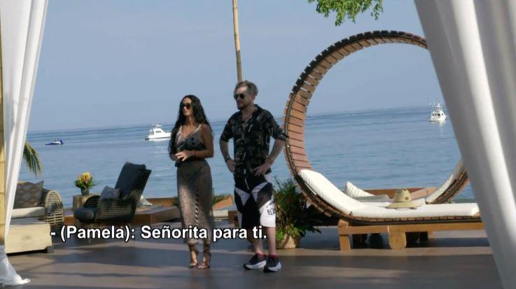 Pamela Díaz y Junior Playboy - Tierra Brava