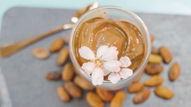Helado de chocolate sin máquina.