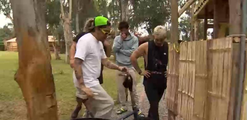 Max Cabezón recorre las instalaciones