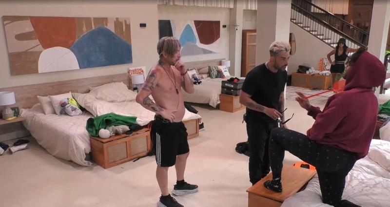 Max Cabezón pelea con Fabio Agostini y Junior Playboy