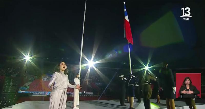 Emotiva entonacion del himno nacional en el inicio de los Parapanamericanos Santiago 2023