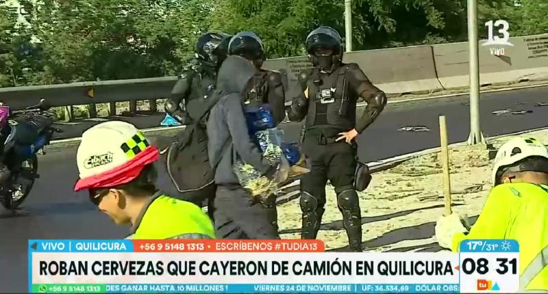 Roban cervezas que cayeron de camión en Quilicura: una persona terminó detenida