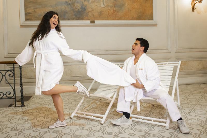 El Teatro Municipal de Santiago cierra su temporada de ópera 2023 con el estreno en Chile de “El viaje a Reims de Rossini”