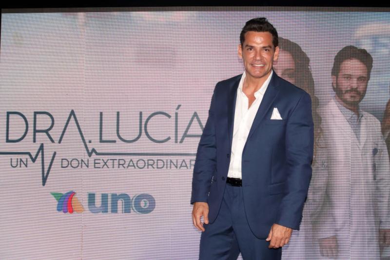 Cristián de la Fuente - Serie Dra. Lucía