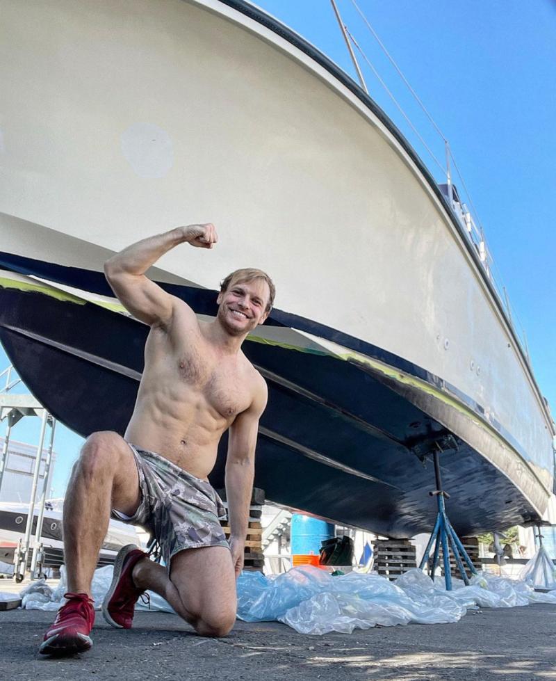 Artur Logunov - Instagram