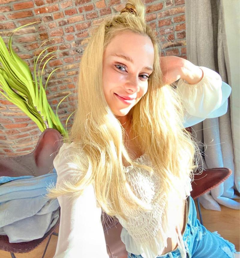 Cass Zamorano - Instagram